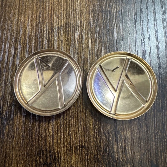 Vintage Gold Tone White Enamel Earrings Round Circle Cocktail Statement Fashion - Picture 3 of 3